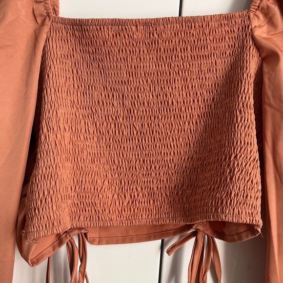 PEACH NWOT Balloon Sleeve Apricot Color Blouse Cropped, Size L - Picture 5 of 9